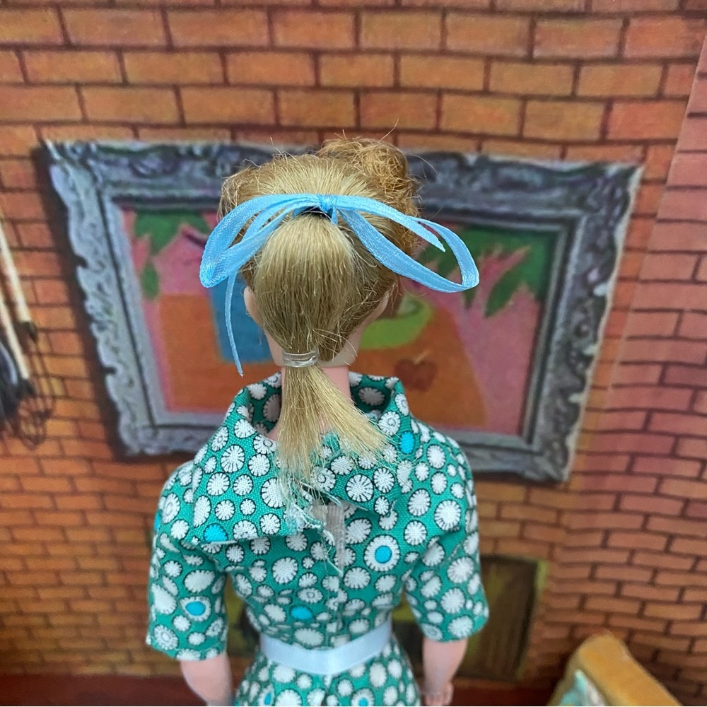 1960's Polly by Valentine - Picture 5 of 9